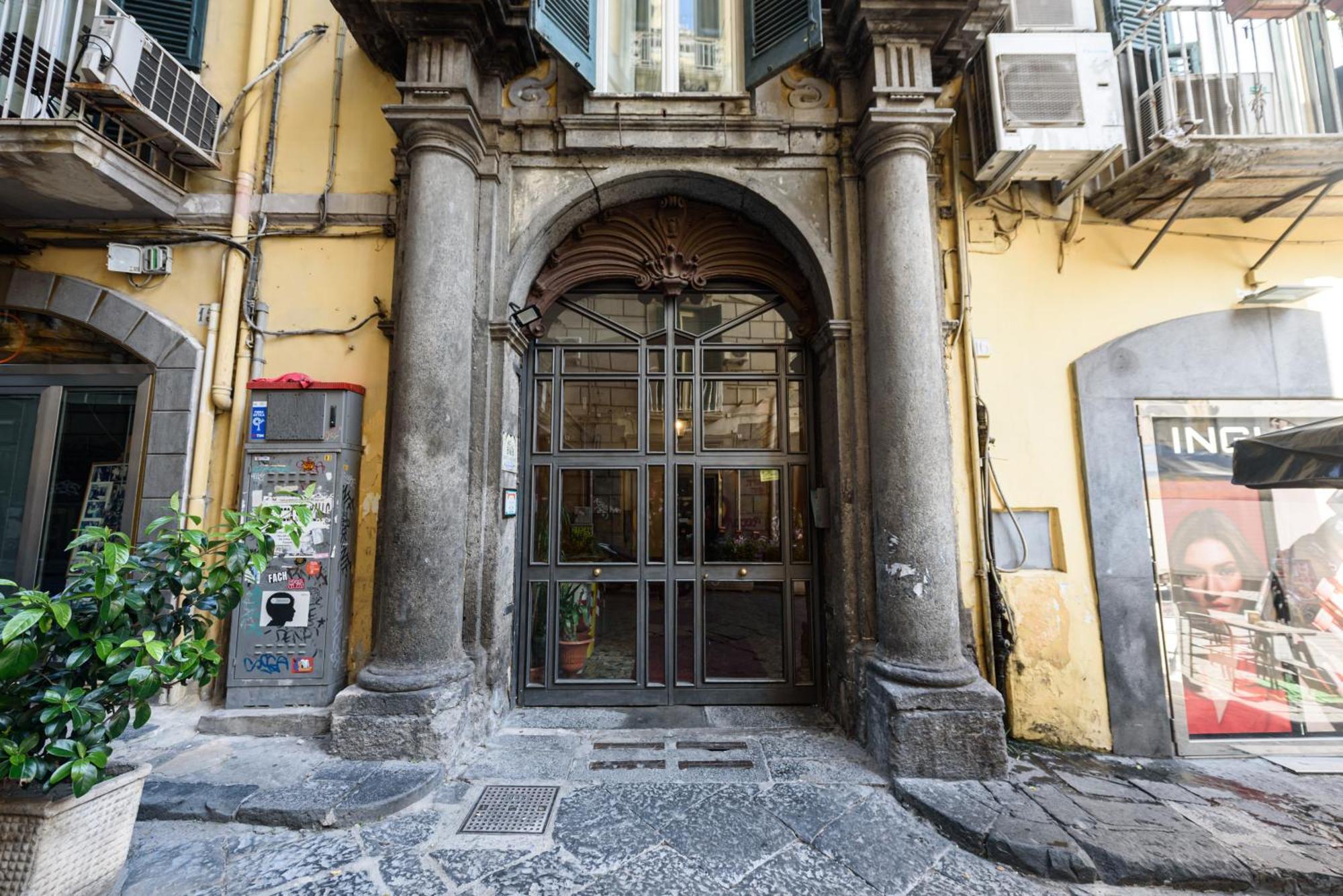 Vico Mastellone 16 Apartment Naples Exterior photo